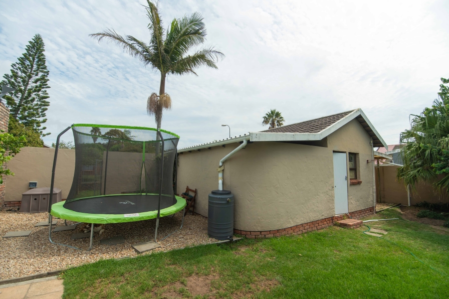 3 Bedroom Property for Sale in Sherwood Eastern Cape